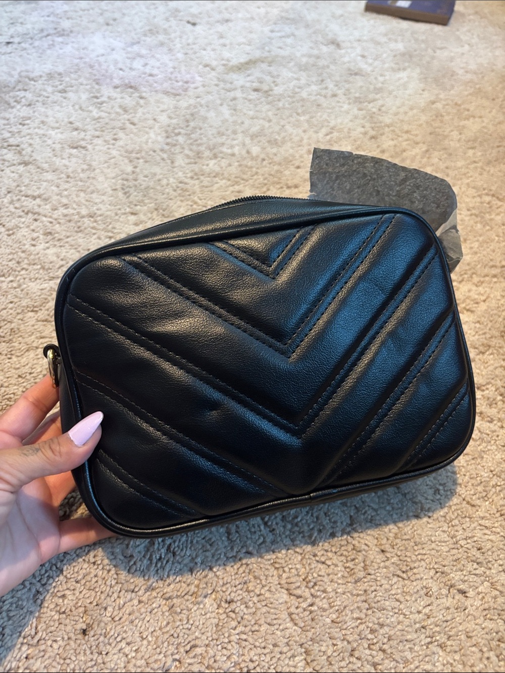 Women's Black Quilted Chevron Crossbody Bag - Classic Style